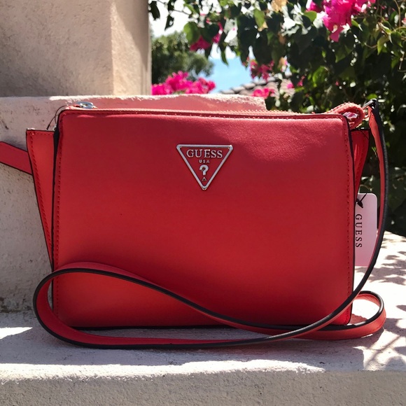 Guess Handbags - Guess Purse